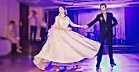DÜĞÜN DANSINDA ÇİFTLERİN DURUŞU NASIL OLMALIDIR? DÜĞÜN DANSINDA ÇİFTLERİN DURUŞU NASIL OLMALIDIR?