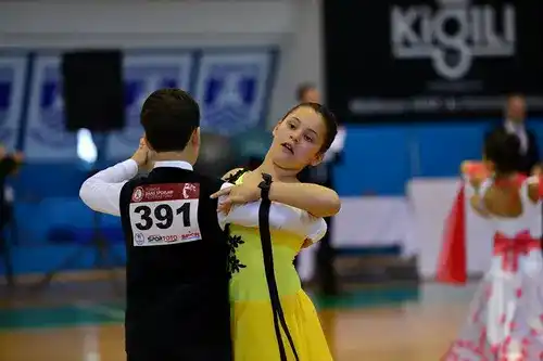 Emir Kaya Dans Okulu - Ankara Tango Kursu - 2. Fotoğraf