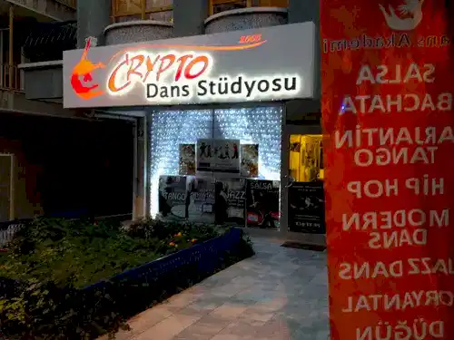Crypto Dans Stüdyosu