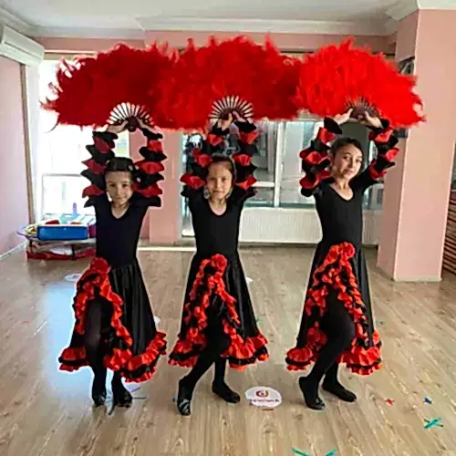 Demiurk Sanat Akademi - 1. Fotoğraf Demiurk Sanat Akademi - 1. Fotoğraf