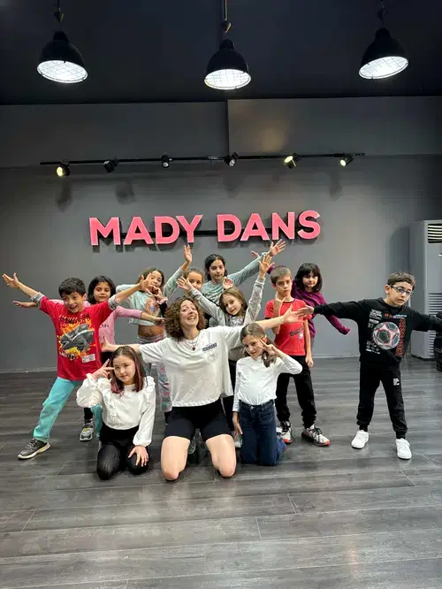 Mady Dans ve Bale